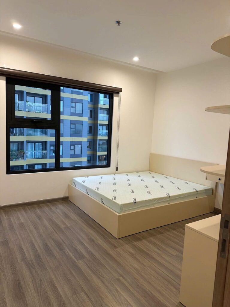 2PN+ full nội thất hướng Đông Bắc tầng 17 Beverly Solari Vinhomes Grand Park