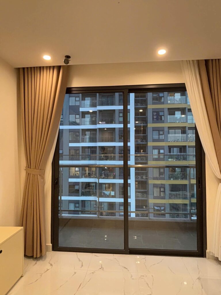 Căn hộ 2PN+ full nội thất hướng Đông Bắc tầng 17 Beverly Solari
