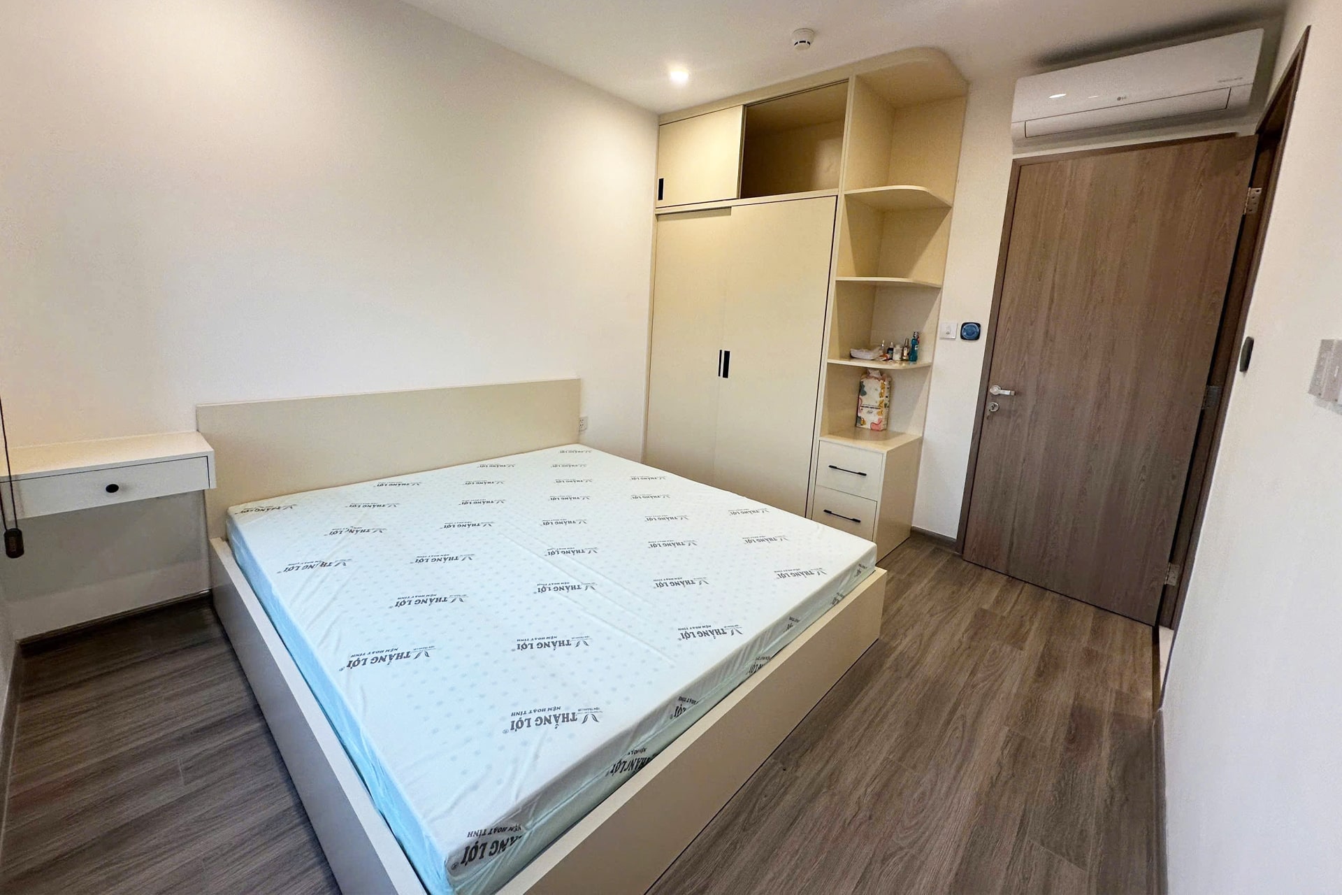 Căn Hộ 2 PN+ Full Nội Thất Hướng Đông Bắc Tầng 17 Beverly Solari Vinhomes Grand Park