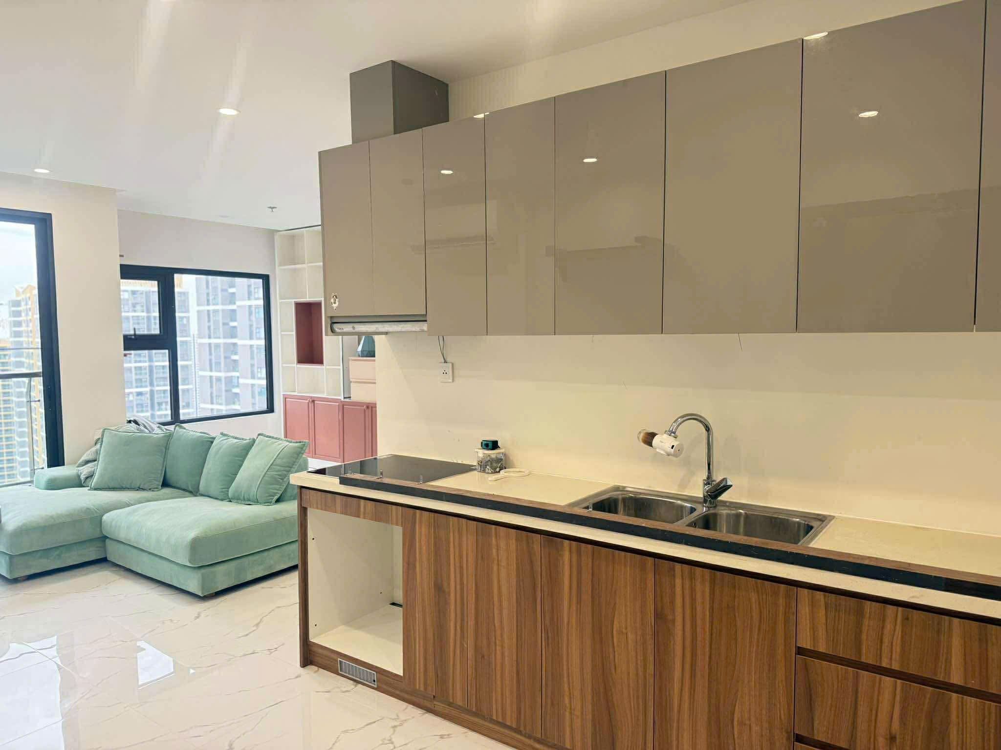 Căn hộ 2PN+ full nội thất hướng Tây Bắc Beverly Solari Vinhomes Grand Park