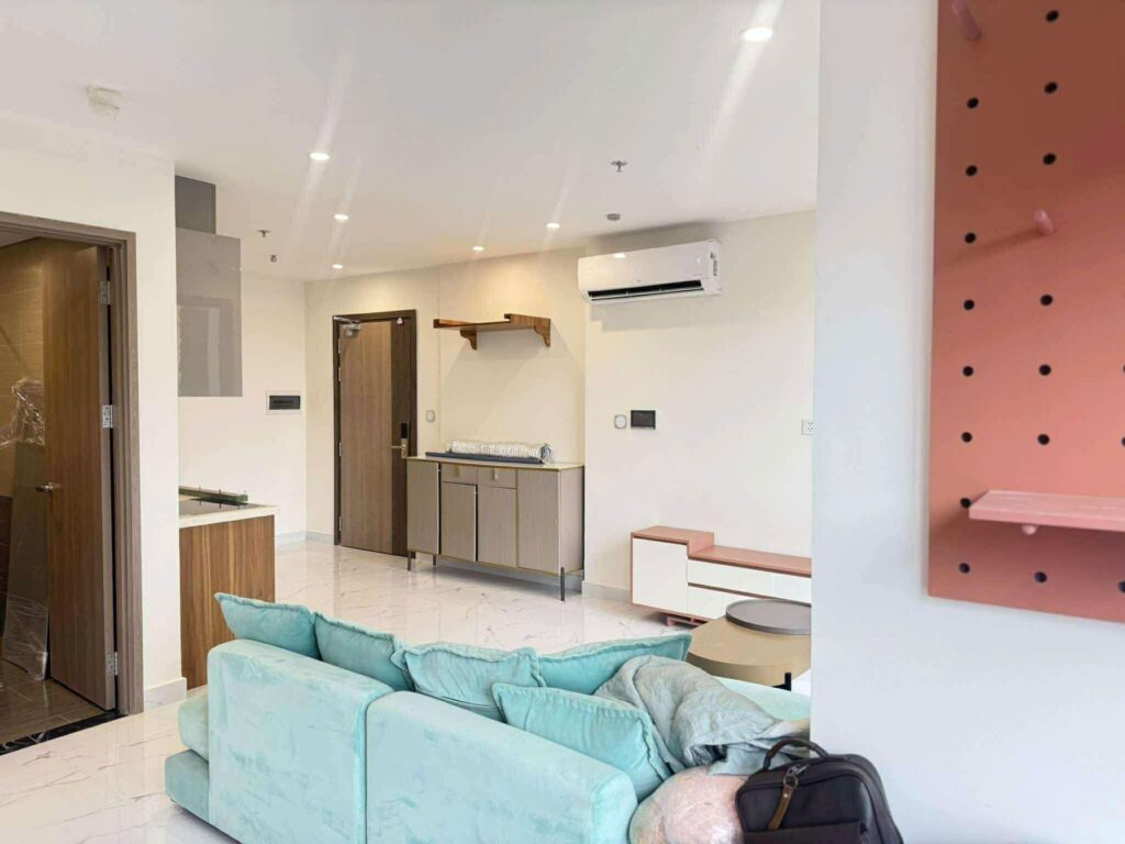 Căn hộ 2PN+ full nội thất hướng Tây Bắc tầng 36 Vinhomes Grand Park